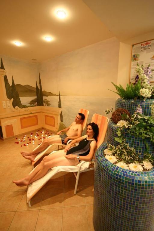 Hotel Mall San Valentino alla Muta Exteriér fotografie