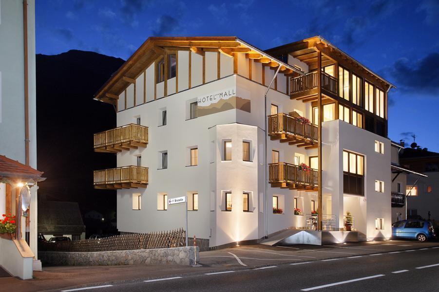 Hotel Mall San Valentino alla Muta Exteriér fotografie